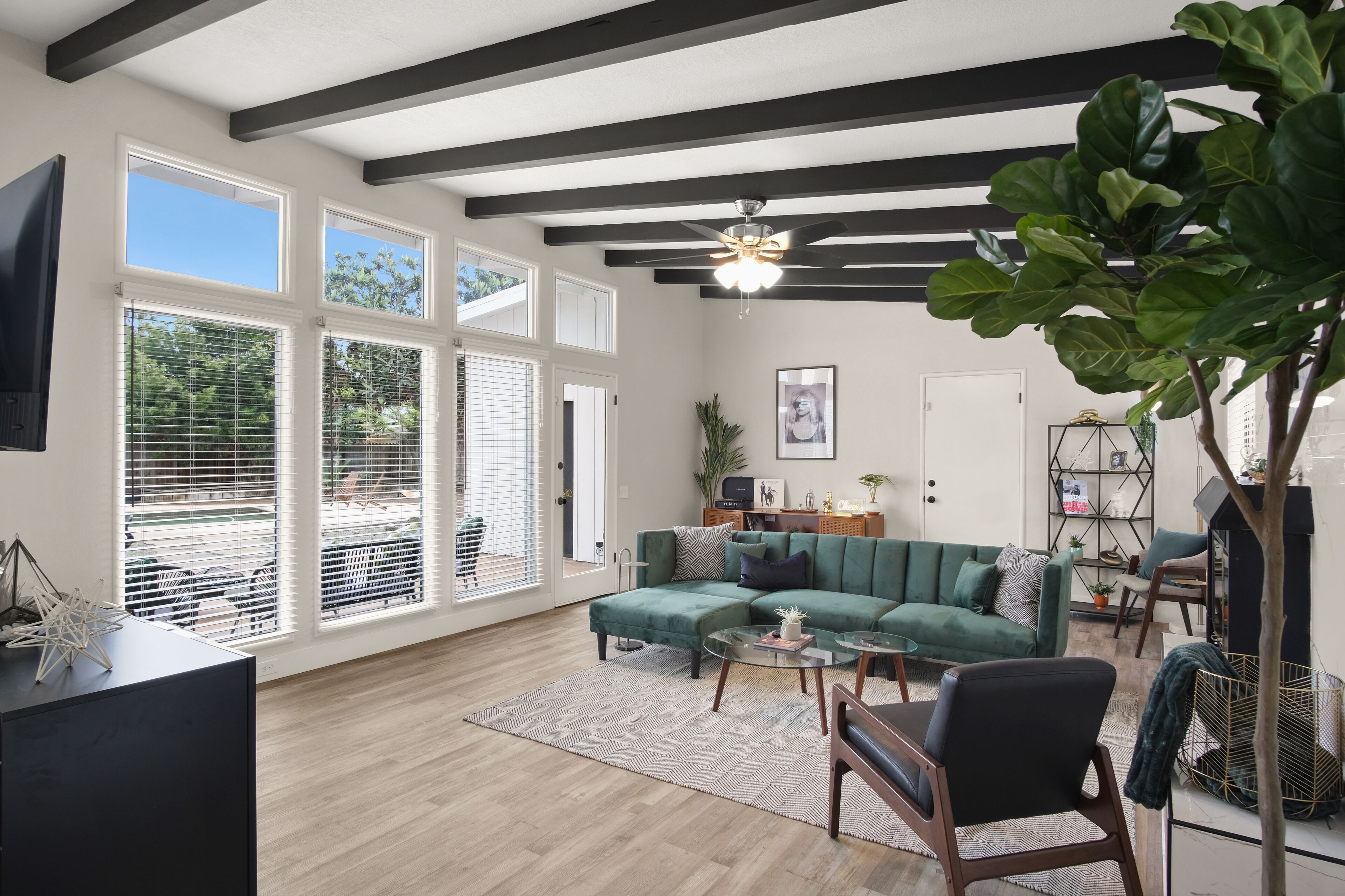 ⭑ Sweet Escape l Pool l w/ 2 Large Master Suites⭑