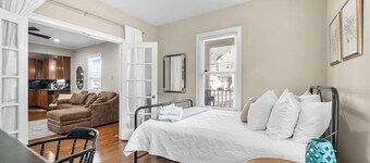 Cute 3 Bed Bungalow Blocks from Downtown