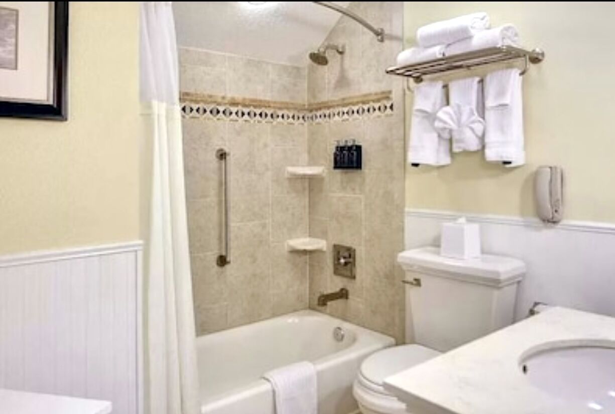 Lovely condo with water & golf course view