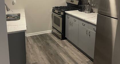 Great location close to shopping center, restaurant