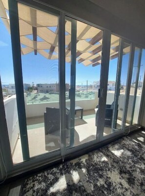 Interior - New Luxurious 4bdr/4 bath house 3 min walk to the beach with balcony and terrace (Puerto Penasco)