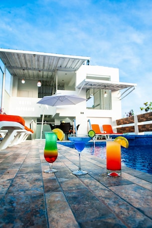 Indoor pool. Hotel Papagayo Boutique