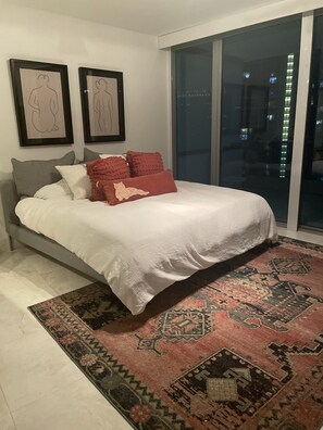 2 多间卧室、WiFi