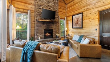 Smart-tv och eldstad