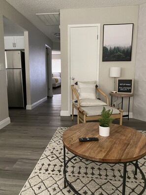 2 chambres, bureau, accès au Wi-Fi (inclus)