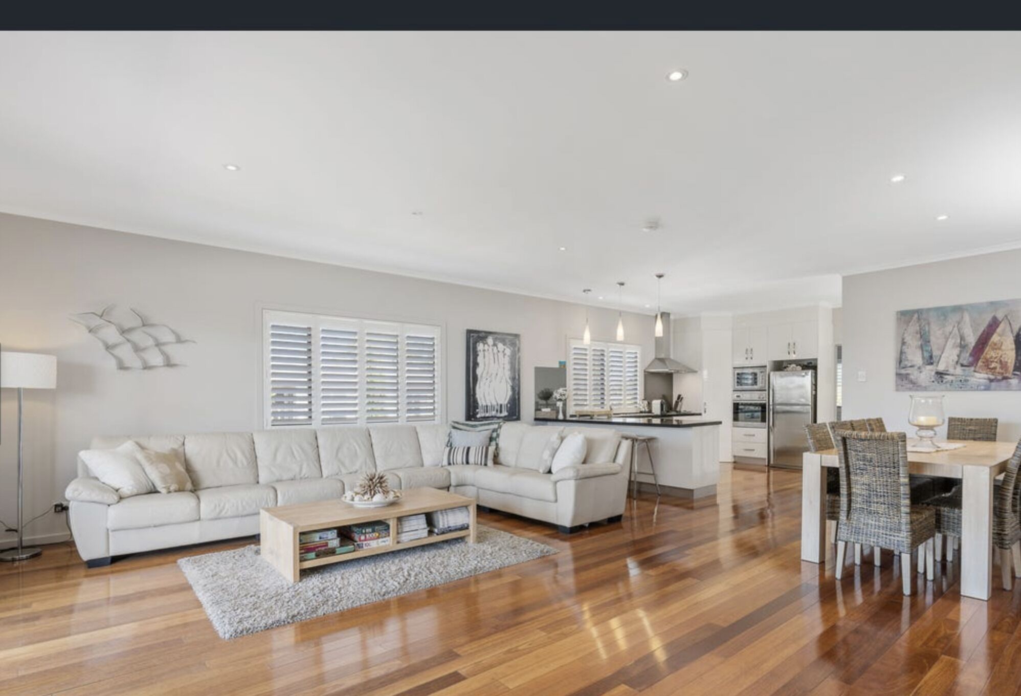 Great balcony, Modern, peaceful home close to the water 
& Goolwa attractions