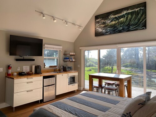 Bob Creek Studio - across from Bob Creek Beach, Forest.