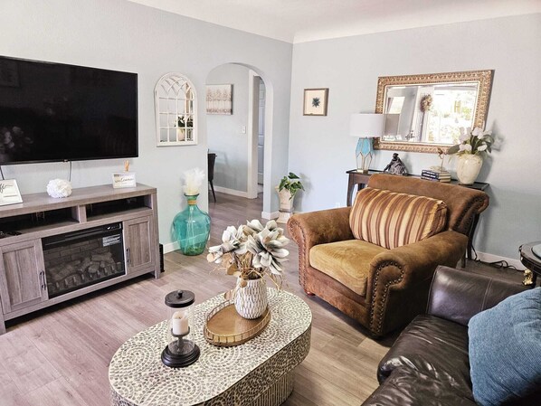 TV connectée, cheminée