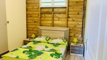 1 habitaciĂłn, wifi gratis y ropa de cama