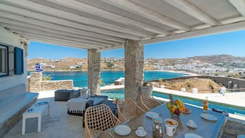 Panoramic House | Terrace/patio