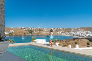 Piscine extérieure (ouverte en saison)