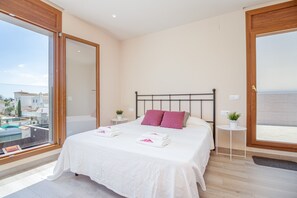 4 dormitorios, tabla de planchar con plancha, wifi gratis