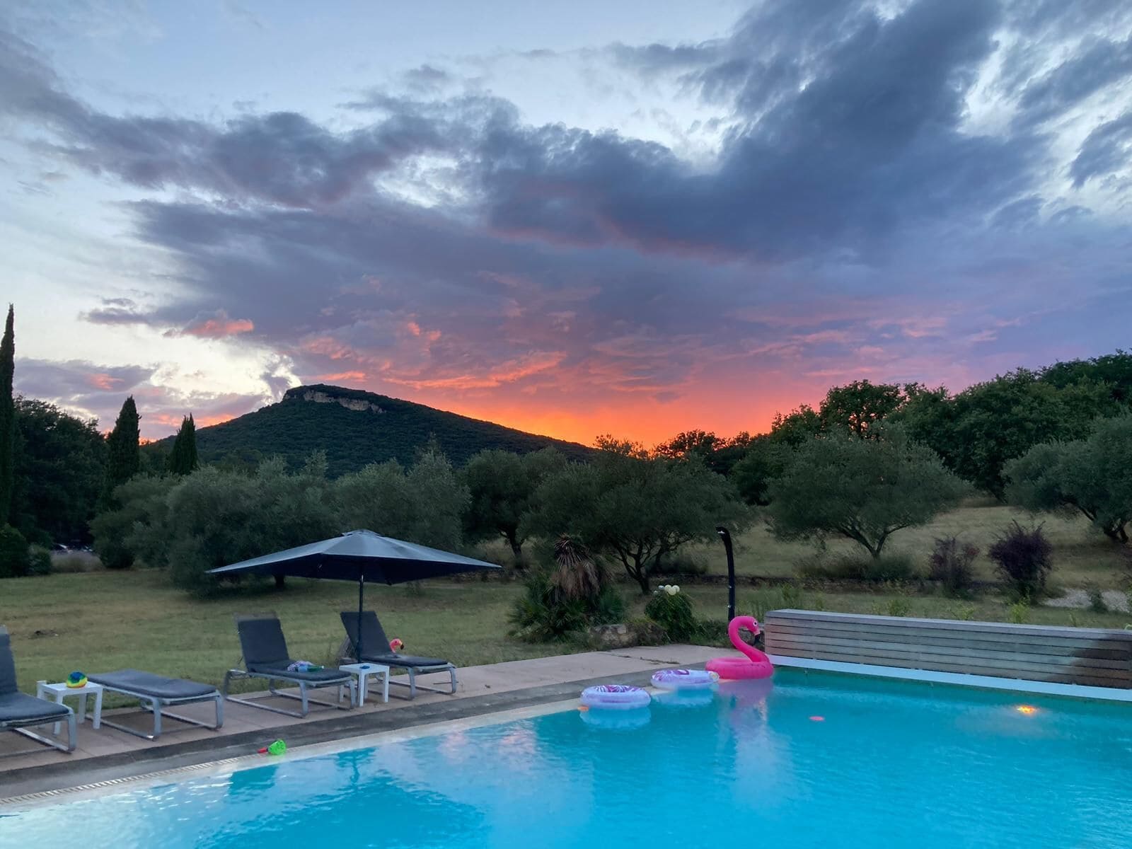 Alberca al aire libre 