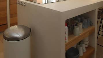 Réfrigérateur, lave-vaisselle