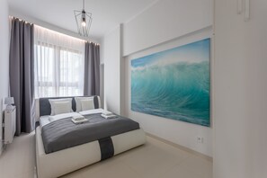 2 عدّة غرف نوم ومكتب ومكواة/لوح كي وواي فاي مجانًا