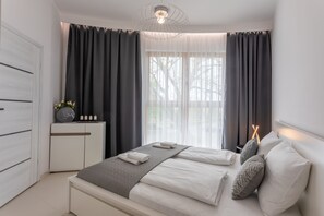 2 Schlafzimmer, Schreibtisch, Bügeleisen/Bügelbrett, kostenloses WLAN