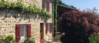 Charmantes Ferienhaus im Pilat mit WLAN und Kamin