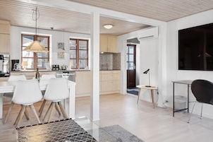 Casa geminada urbana | Cozinha privada | Geladeira, fogão, cooktop, lava-louças