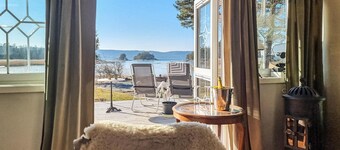 Amazing home in Vänersnäs with WiFi