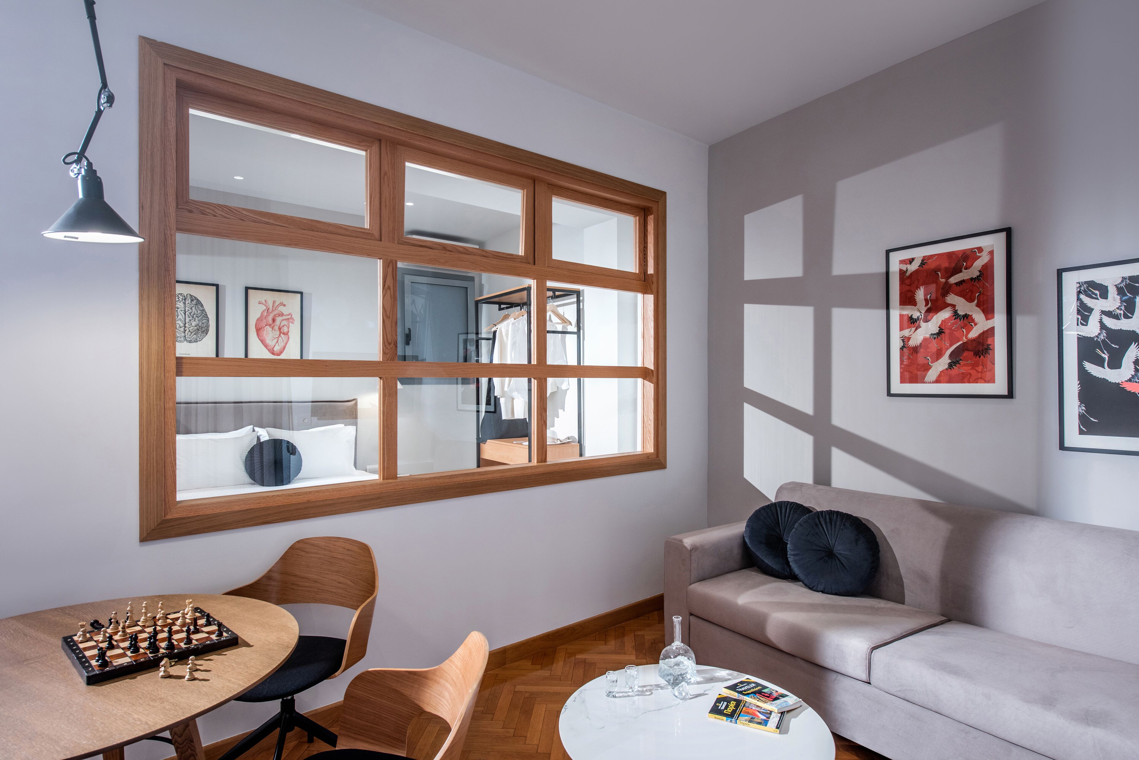 Hypo-allergenic bedding, Tempur-Pedic beds, in-room safe