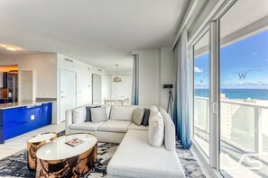 Smart TV, studio, monitor per computer, stampante