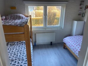 2 makuuhuonetta, Wi-Fi, vuodevaatteet