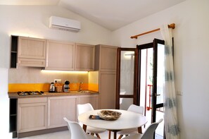 Dining - Sweet Home Mare "Li Mindi" (Isola Rossa)
