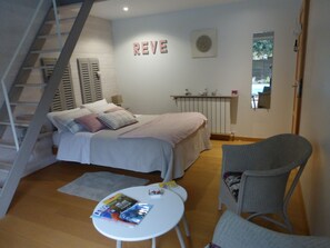 2 slaapkamers, een strijkplank/strijkijzer, wifi