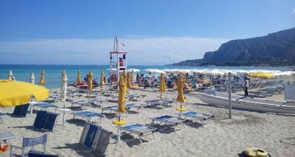 Lunimoso apartment in residence, with private parking space