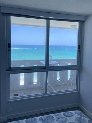 Interior - Oceanfront + Pool + Beach + Ocean View Balcony (San Juan)