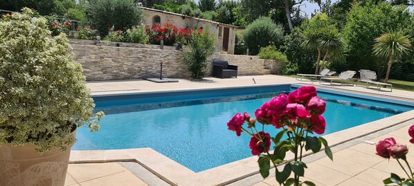 Pool - EDEN HOUSE 250 m2, 4 bdrms 4 bathrms, private swimming pool, enclosed garden 4000 m2, parking lot (Meyreuil)