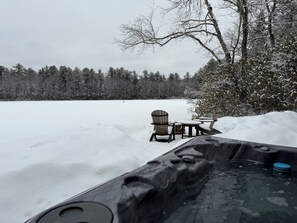 Tina de hidromasaje al aire libre