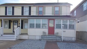 House (NW234 West 1st Avenue) | Exterior - Nw234 West 1st Avenue (North Wildwood)