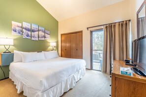 1 bedroom, premium bedding, WiFi, bed sheets