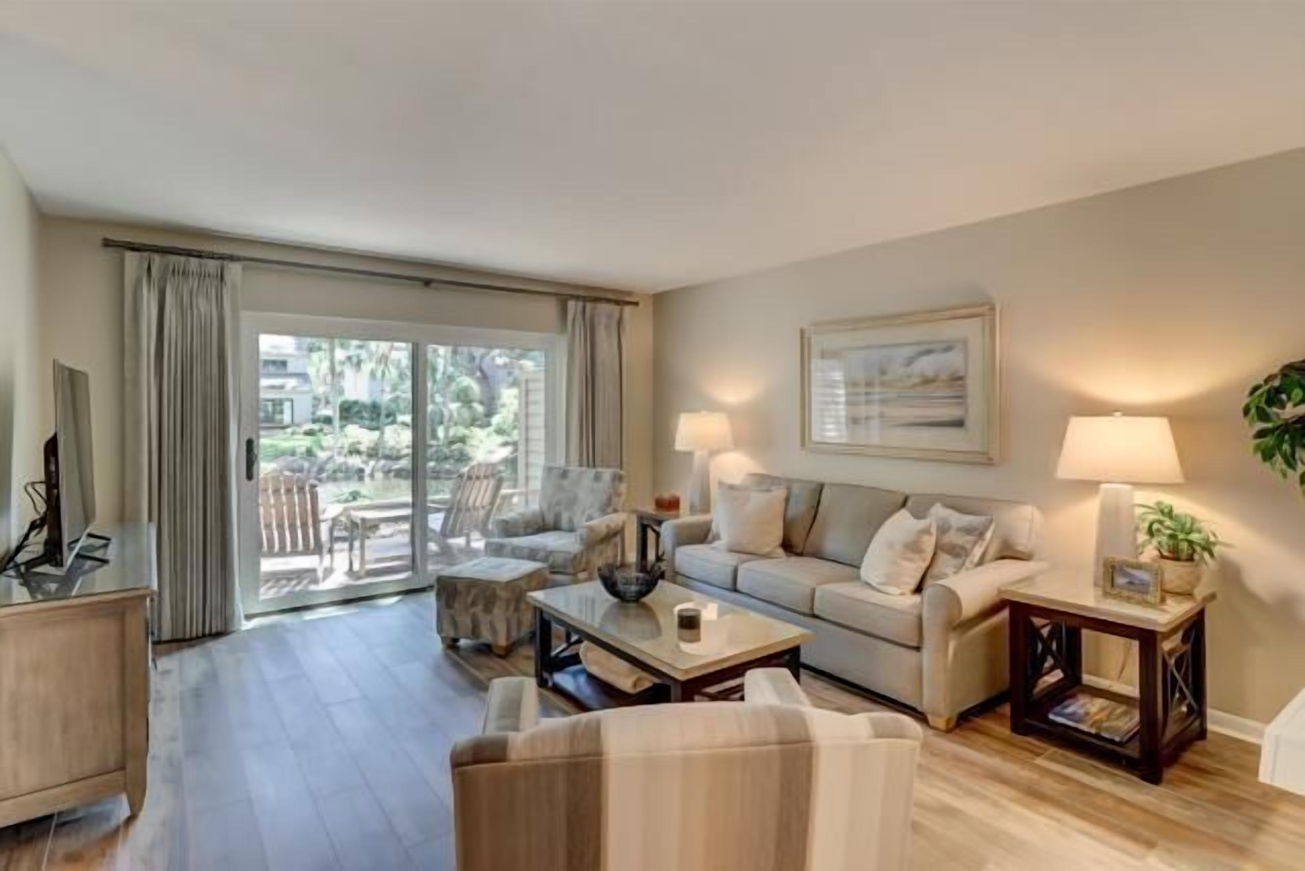 Updated Villa w/ Private Patio & Lagoon Views in the heart of Harbour Town