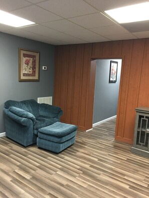 Interior - CLEARFORK CREEK LODGING & RV CAMPGROUND (LaFollette)