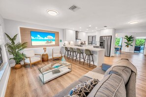 Smart-TV, Tischtennisplatte