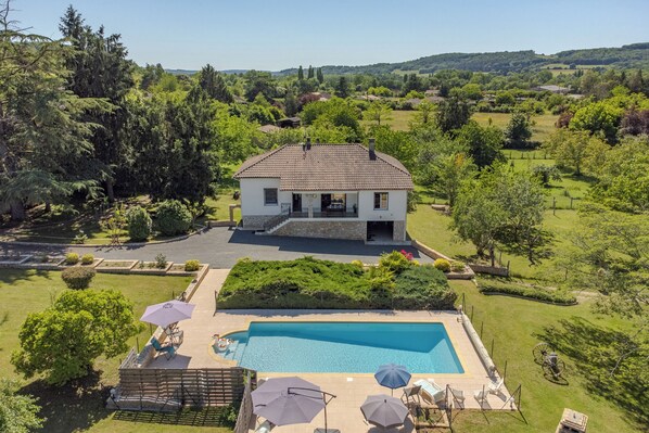 Exterior - Sergetta, a house with a big pool and huge garden (Le Bugue)
