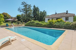 A heated pool - Sergetta, a house with a big pool and huge garden (Le Bugue)
