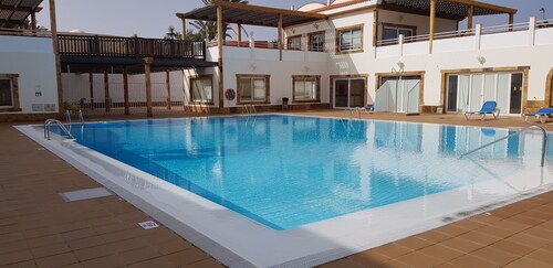 Cozy house, stunning Seaview, Patio and Pool