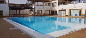 Cozy house, stunning Seaview, Patio and Pool