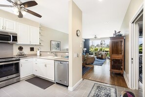 Condo, 2 Bedrooms | Private kitchen