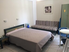 1 多间卧室、熨斗/熨衣板、WiFi、床单
