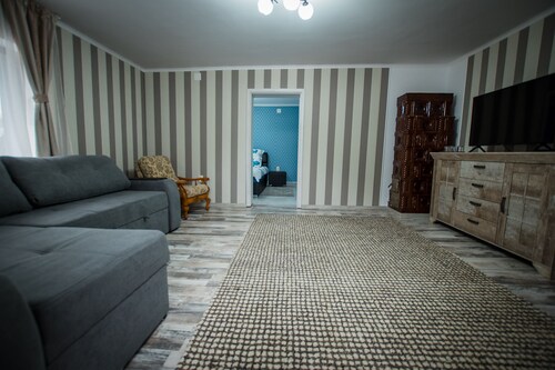 Stunning 5 Bed House in Campulung Moldovenesc