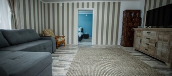 Stunning 5 Bed House in Campulung Moldovenesc