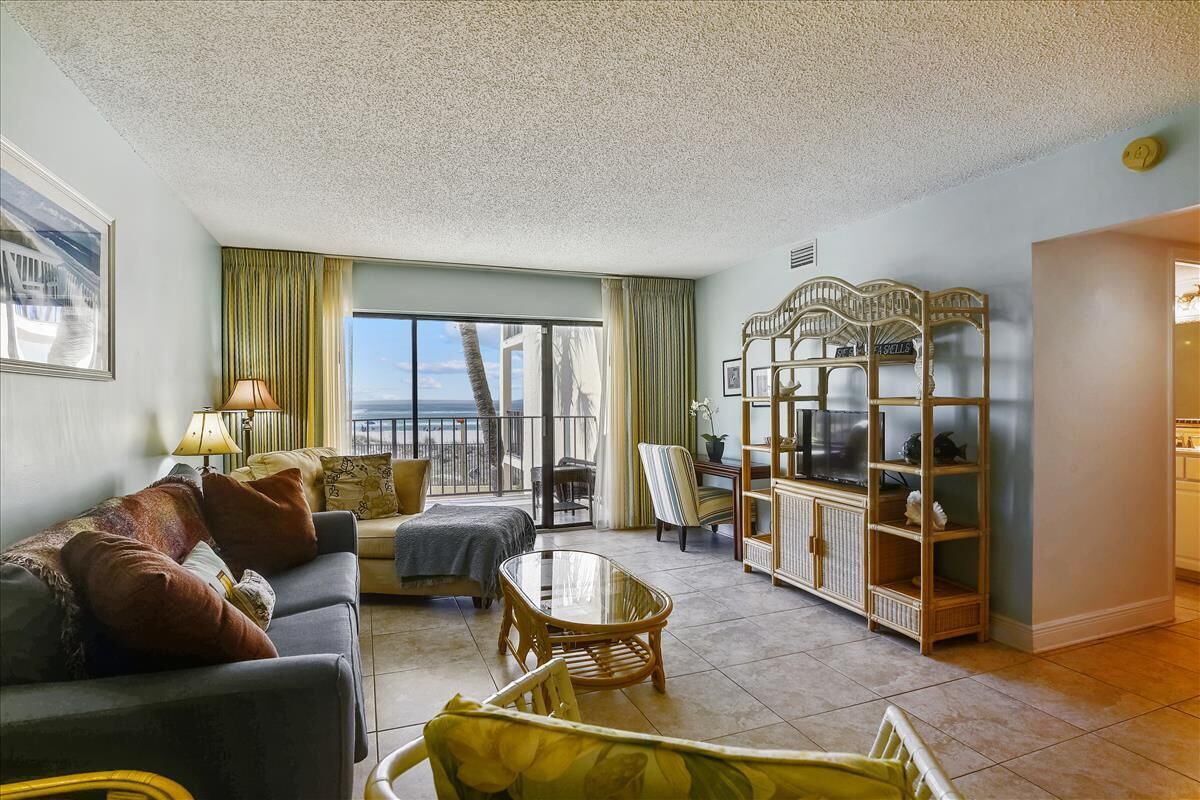 Great Family Adventure 2nd floor 2 bedroom unit, Spring/Summer dates open!