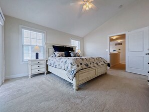 4 bedrooms, desk, iron/ironing board, free WiFi - Beautiful Townhome Right Around the Corner from the Beach and Boardwalk! (Wildwood Crest)