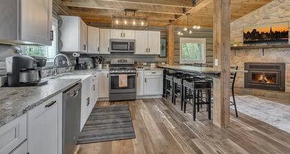 Log cabin on Pelican Bay