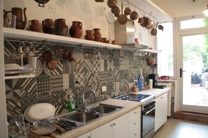 Kühlschrank, Ofen, Herdplatte, Geschirrspüler