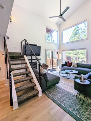 TV connectée, cheminée